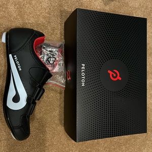Peloton bike shoes. Mens size 9/Women’s size 11